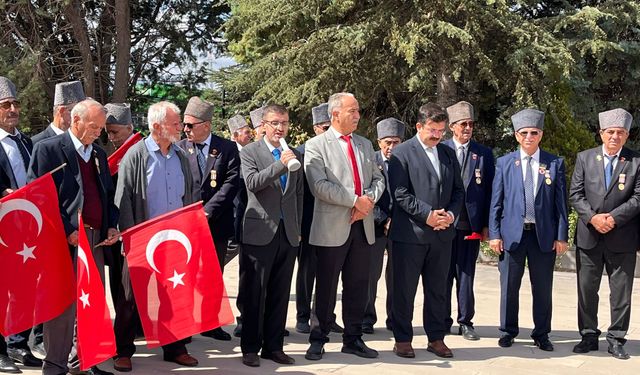 Eskişehir'de şehitlere minnet