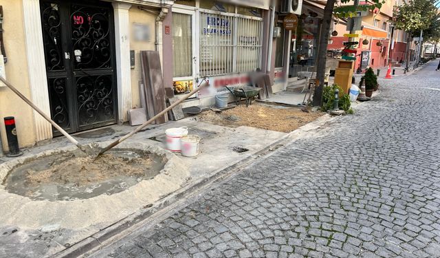 Eskişehir'in o sokağında kaldırımlar yenileniyor...