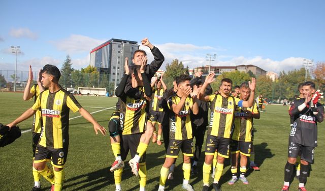 2 Eylülspor zirveyi sağlama almaya çalışıyor