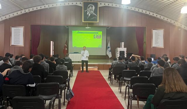 'Hayatımızdaki Matematik' söyleşisi ilgi gördü