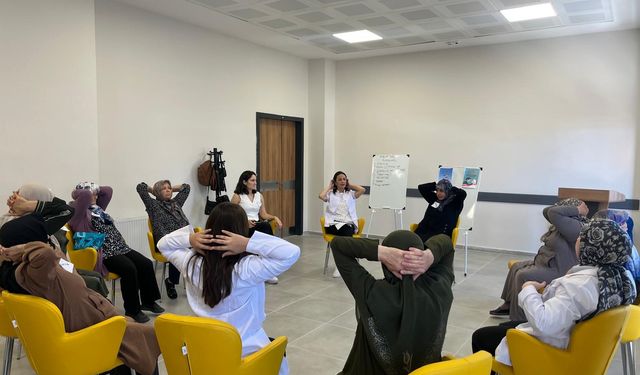 Yaşlılara sağlık ve moral desteği