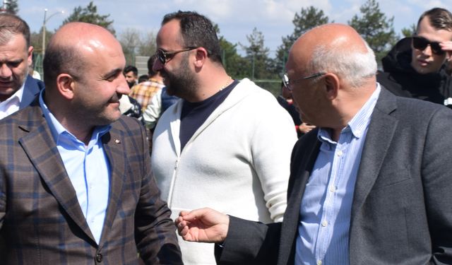 Böyle giderse onlar hocayı gönderir...