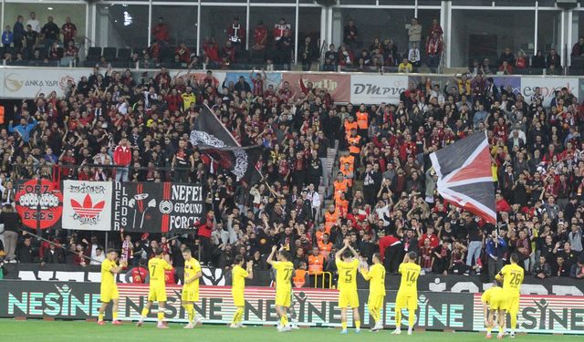 Eskişehirspor taraftarı Afyon'da yalnız bırakmayacak!