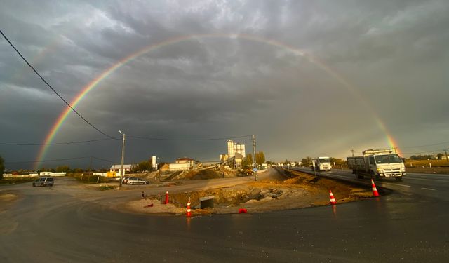 Eskişehir'de yağış sonrası görsel şölen... Görenler hayran kaldı
