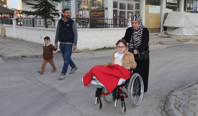 Minik Zeynep okuluna asansör istiyor: Bu sesi duyun...