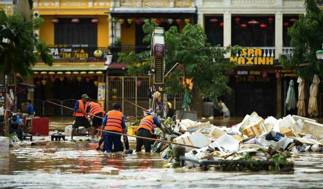 Vietnam’daki selde can kaybı 35’e yükseldi