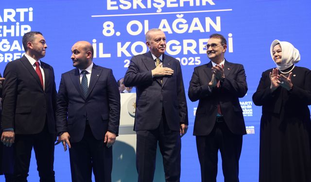 Herkes burada ama...