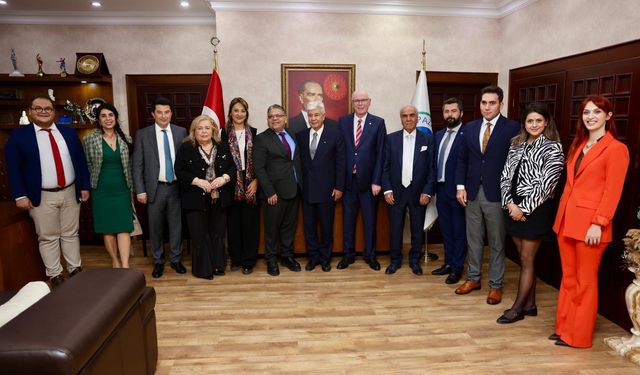 Başkan Kurt'a nezaket ziyareti