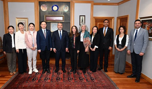 Anadolu Üniveristesi'ne özel konuklar