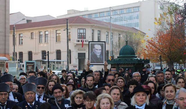 Eskişehir'de 'Gazi Mustafa Kemal Atatürk' saygıyla anıldı