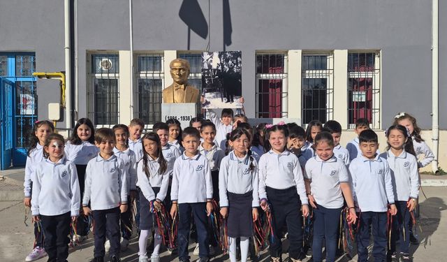 Eskişehir'de miniklerden duygu yüklü tören...