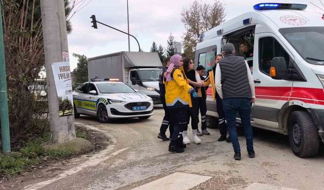 Işık ihlali kaza getirdi: 2 yaralı