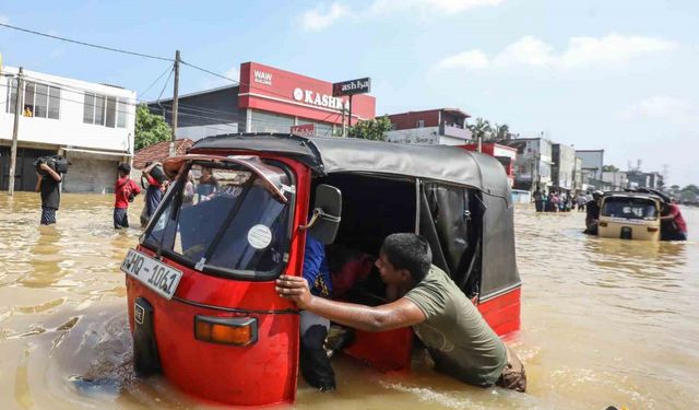 Sri Lanka’daki sel ve toprak kaymalarında can kaybı 334’e yükseldi