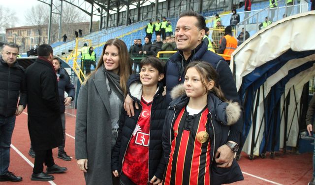 Ailesi ile birlikte destek verdi!