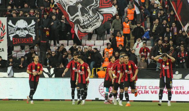 Es-Es'te gol yükü paylaşıldı