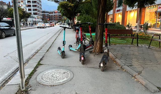 Yine yaya yolları işgal edildi!