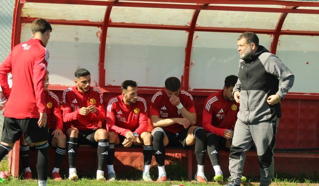 Kamp kafilesinde yoklar