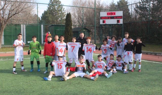 Minik Şimşekler göz doldurdu