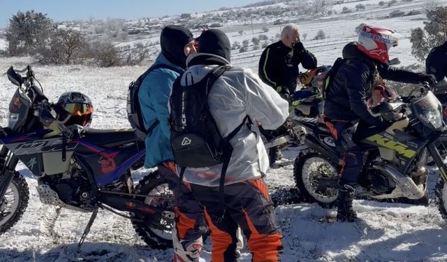 Kış şartları cross ekibini durdurdu!