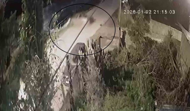 Otomobilin su kanalına uçtu: 3 yaralı