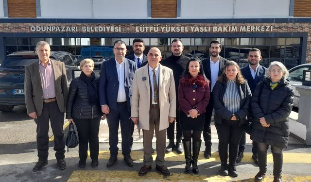 Doktor eksikliğine tepki gösterdiler!