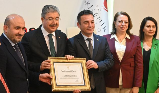 Sivrihisar’dan Vali Yılmaz’a anlamlı onur