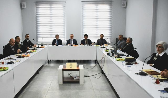 Öğrencilerin gelişimleri için toplantı!