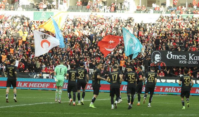 Şampiyonluk için omuz omuza!