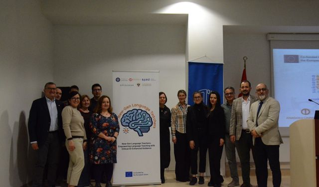 Yapay zeka destekli öğretmen eğitimi!