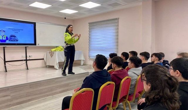 Bilecik'te öğrencilere trafik bilinci eğitimi