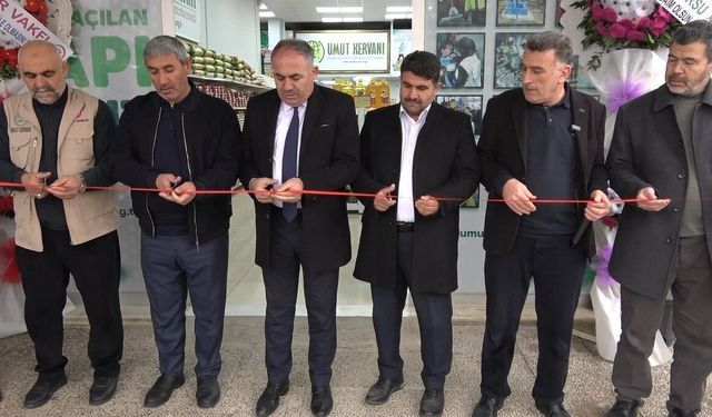 Bu markette parayla değil dua ile alışveriş yapılıyor