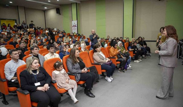 Minik yetenekler sahne aldı, bahar şenliği renkli geçti