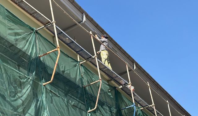 97 Yıllık camide tadilat tehlikesi