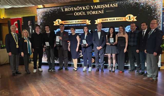 Öykü yarışmasında ödül gururu