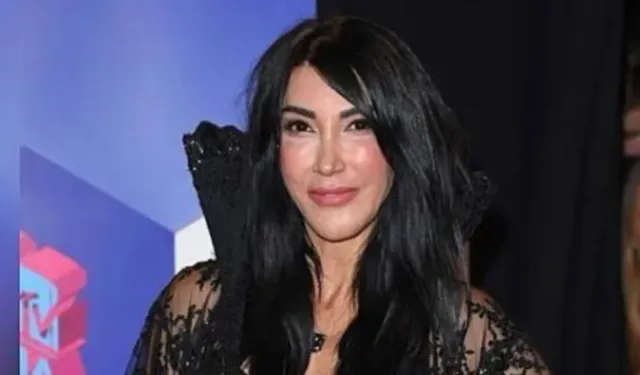 Hande Yener'e Cumhurbaşkanına hakaret soruşturması