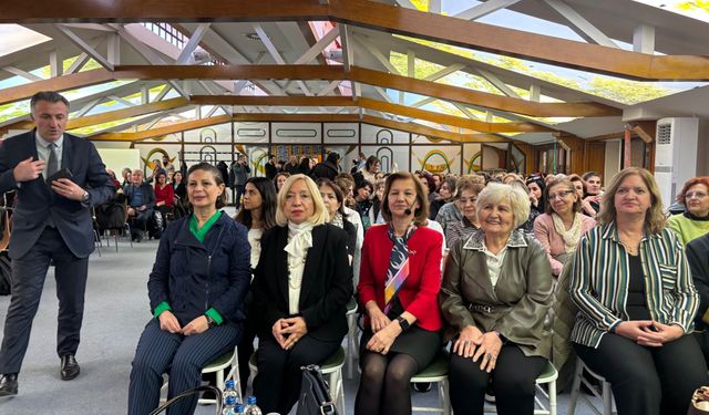 Kadın olmak paneli düzenlendi!