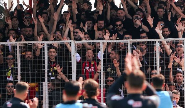 Deplasmanda tribün şöleni!