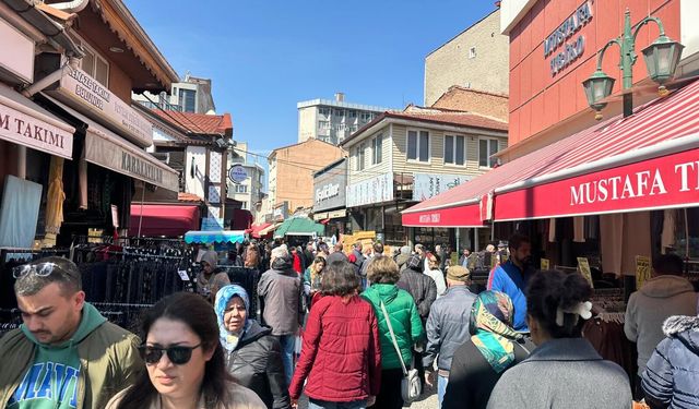 Eskişehir'de bayram alışverişi yoğunluğu