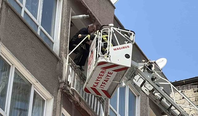 5 Katlı binada yangın çıktı: 1'i bebek 5 kişi kurtarıldı