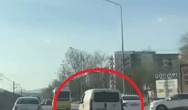 Peş peşe makas attı, trafiği tehlikeye düşürdü