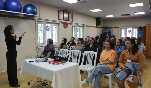 Ailelere bilinçli çocuk eğitimi verildi