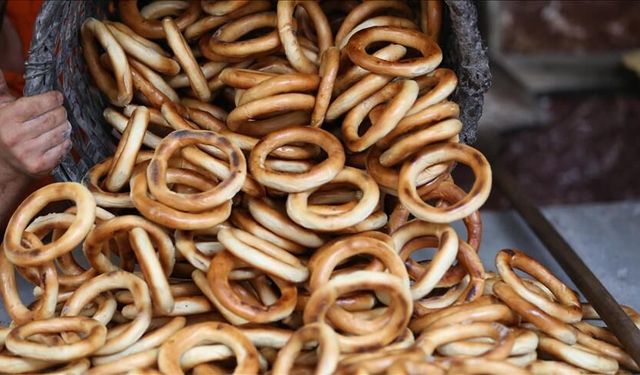 Günlerce bayatlamıyor... Bu simitin sırrı bakın neymiş...