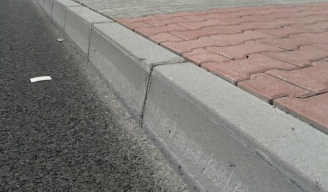 Tretuvar ve orta refüj yapım ihalesi