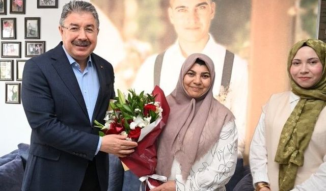 Vali Erdinç Yılmaz şehit ailesini ziyaret etti!