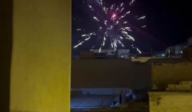 Gece yarısı patlatılan havai fişekler tepki çekti