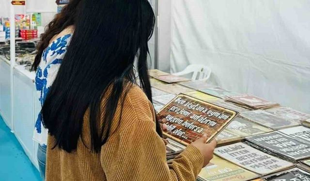 Koruma altındaki çocuklar kitap fuarında yazarlarla buluştu
