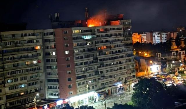 NATO üyesi Romanya'daki bir apartmana Rus İHA'sı isabet etti: 2 yaralı