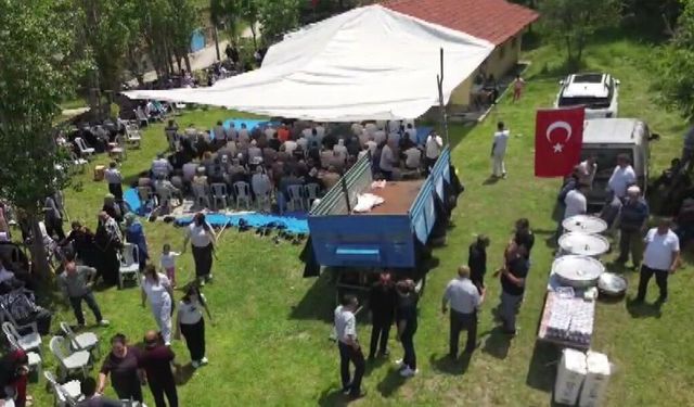 Kadıncık Mahallesi'nde yağmur ve şükür duası yapıldı