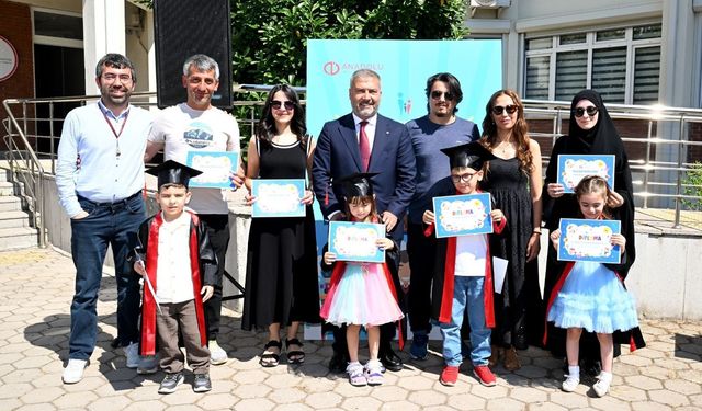Anadolu Üniversitesi'nde özel mezuniyet