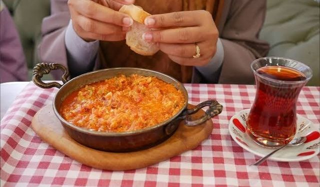 Menemen soğanlı mı olur, soğansız mı? Yıllardır süren tartışmanın perde arkası